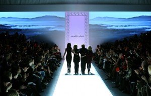 Pamella+Roland+Runway+Fall+2011+Mercedes+Benz+xiBJ7fHJenil